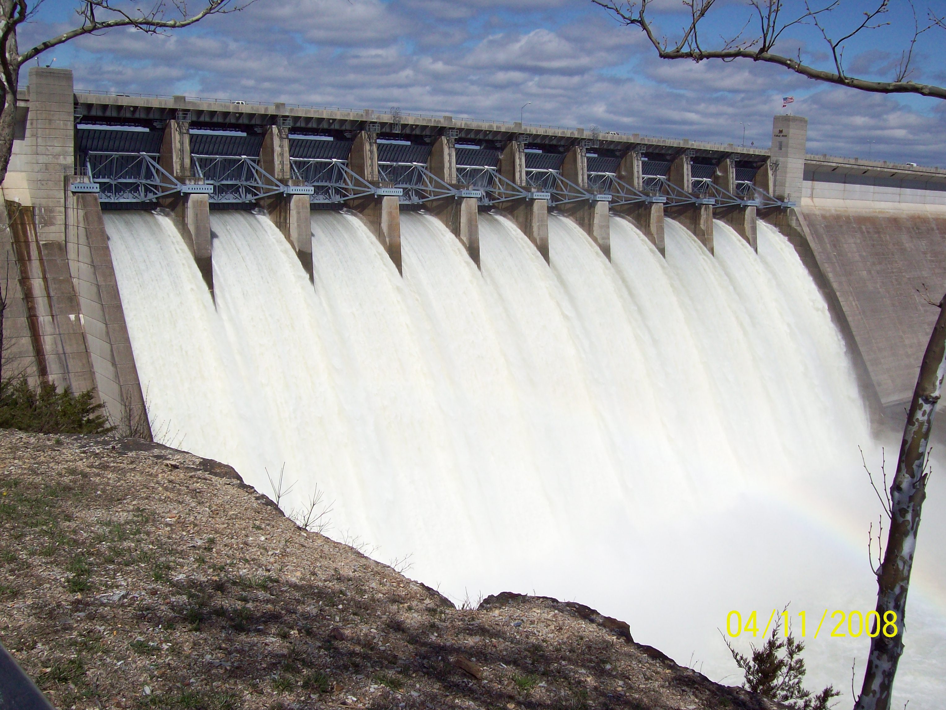 dam 1